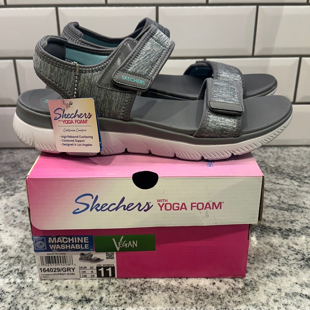 Skechers Summits Cutest Icon Yoga Foam Gray Sandals‎ Size 11 Women's